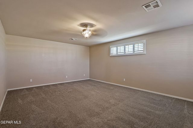 3921 DESERT DUNES Drive, El Paso, TX 79938