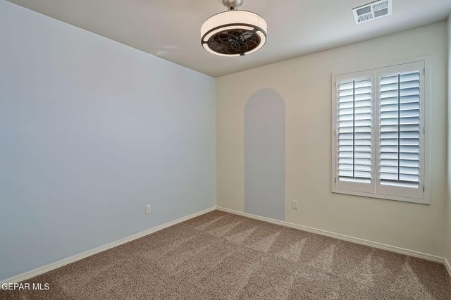 3921 DESERT DUNES Drive, El Paso, TX 79938
