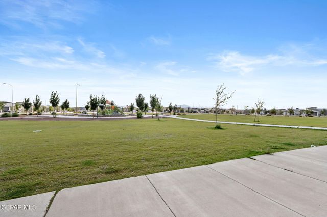 3921 DESERT DUNES Drive, El Paso, TX 79938