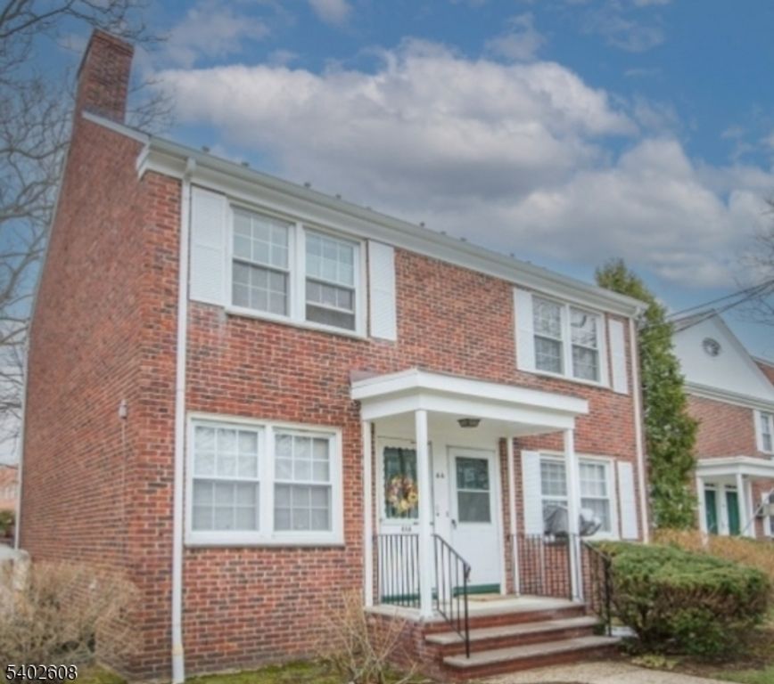 44 Meadowbrook Pl, Maplewood Twp., NJ 07040