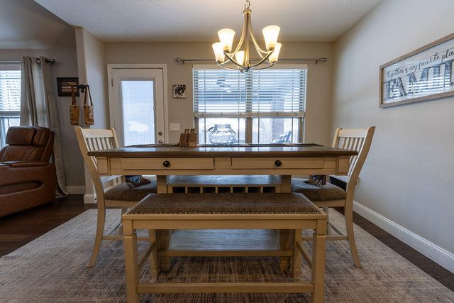 5739 S Cottonwood Drive, Battlefield, MO 65619