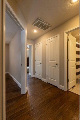 5739 S Cottonwood Drive, Battlefield, MO 65619