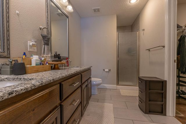 5739 S Cottonwood Drive, Battlefield, MO 65619