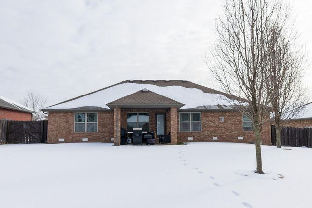 5739 S Cottonwood Drive, Battlefield, MO 65619
