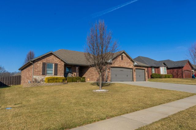 5739 S Cottonwood Drive, Battlefield, MO 65619