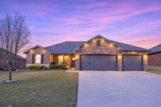 5739 S Cottonwood Drive, Battlefield, MO 65619