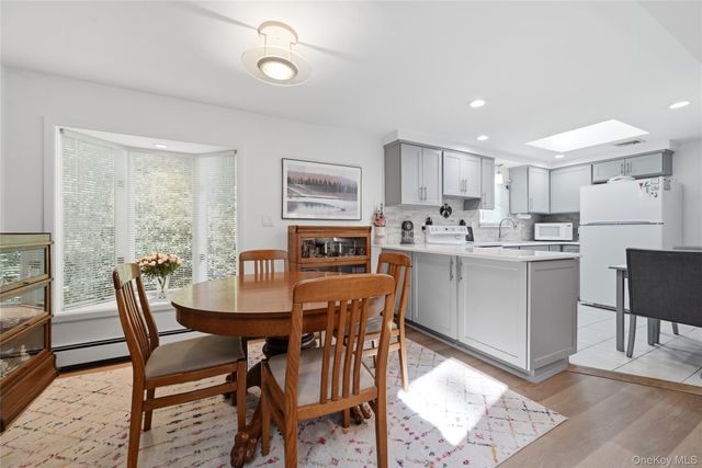 25 Valley Circle, Miller Place, NY 11764