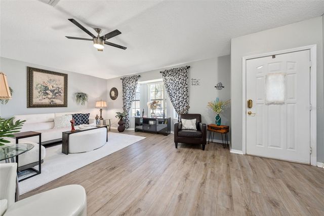 1969 GOLDEN PALM CIRCLE, Tavares, FL 32778