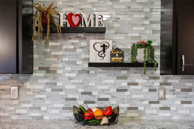 1969 GOLDEN PALM CIRCLE, Tavares, FL 32778