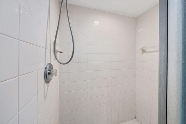 1969 GOLDEN PALM CIRCLE, Tavares, FL 32778