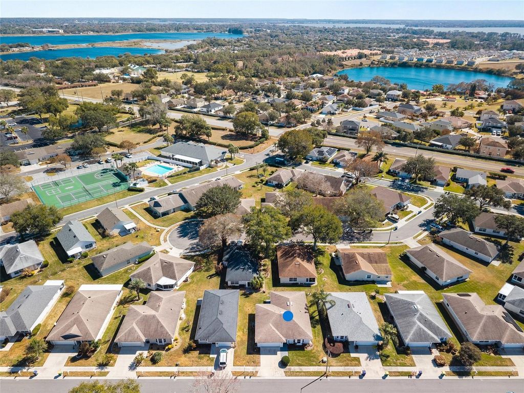 Image 3 of property listing at 1969 GOLDEN PALM CIRCLE, Tavares, FL 32778