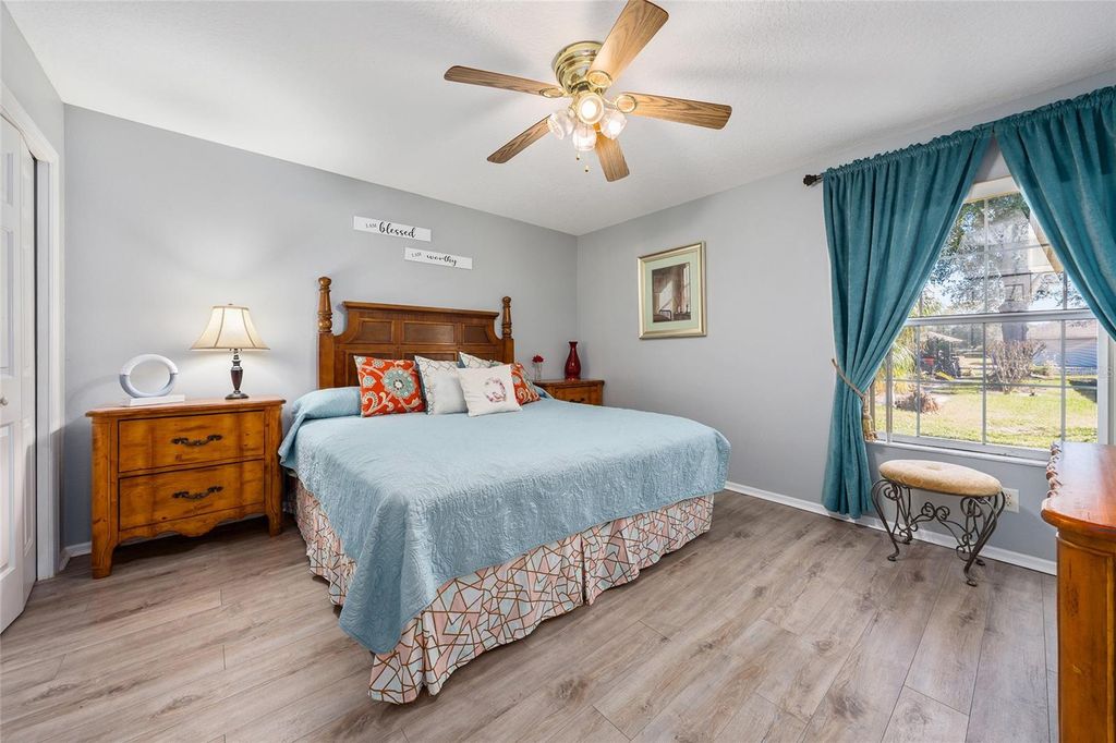 Image 34 of property listing at 1969 GOLDEN PALM CIRCLE, Tavares, FL 32778