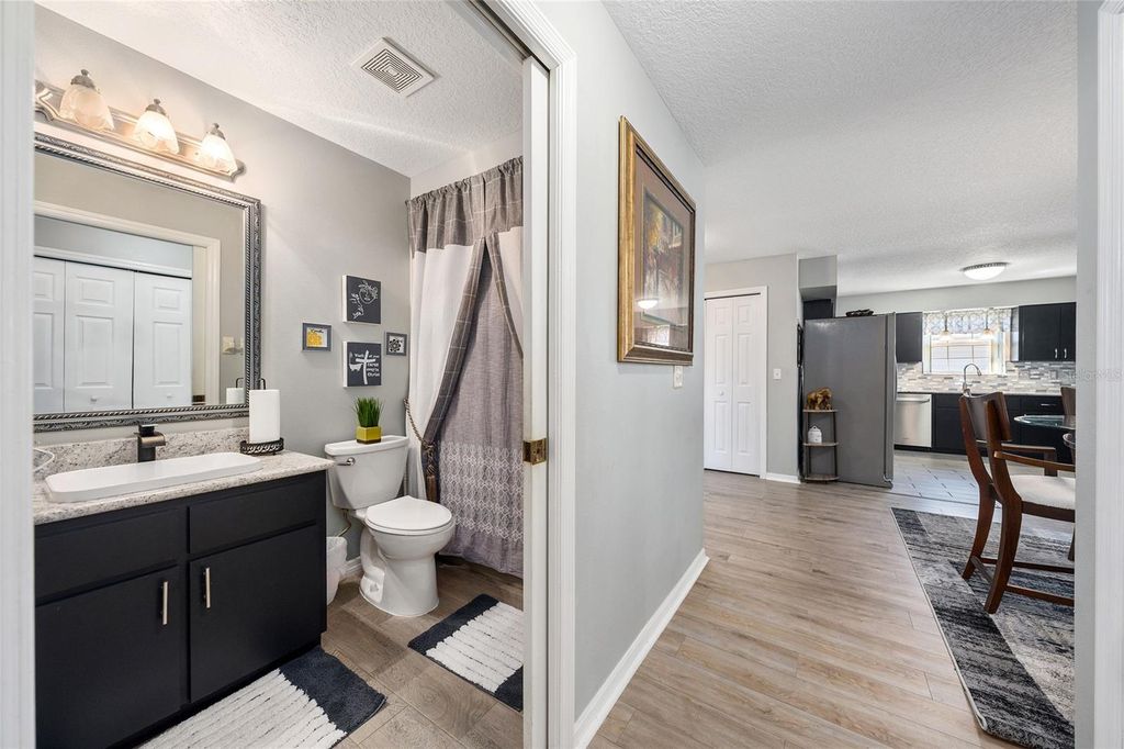 Image 38 of property listing at 1969 GOLDEN PALM CIRCLE, Tavares, FL 32778