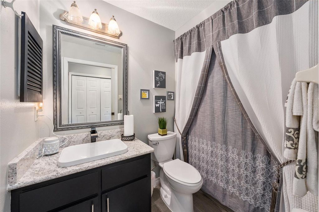 Image 39 of property listing at 1969 GOLDEN PALM CIRCLE, Tavares, FL 32778