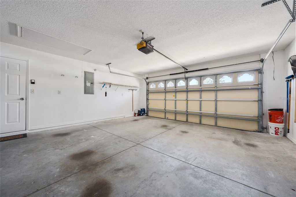 Image 46 of property listing at 1969 GOLDEN PALM CIRCLE, Tavares, FL 32778