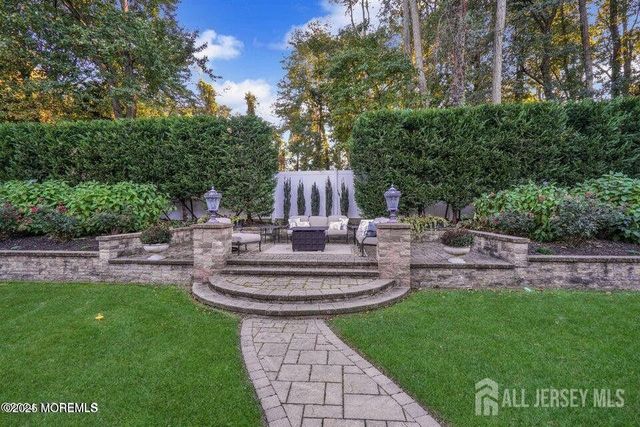 4 Del Ray Court, Middletown, NJ 07748