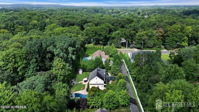 4 Del Ray Court, Middletown, NJ 07748