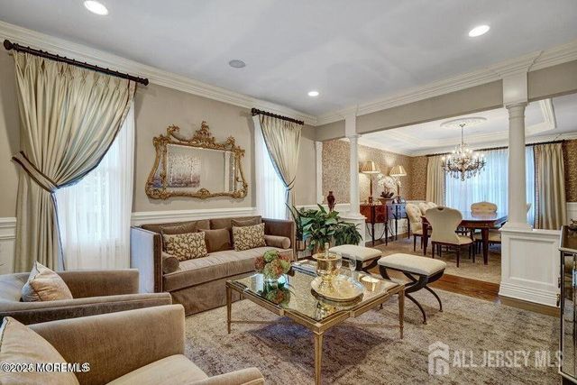 4 Del Ray Court, Middletown, NJ 07748