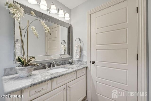 4 Del Ray Court, Middletown, NJ 07748