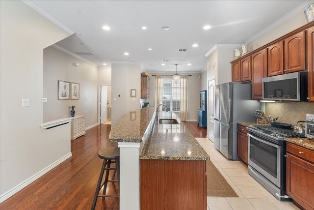 15765 Seabolt 41, Addison, TX 75001