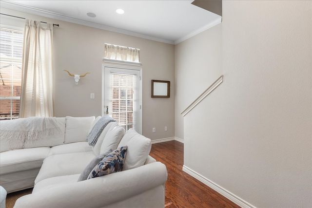 15765 Seabolt 41, Addison, TX 75001