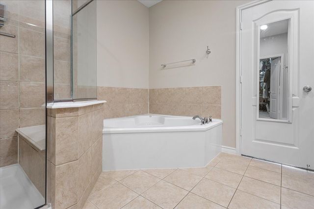 15765 Seabolt 41, Addison, TX 75001