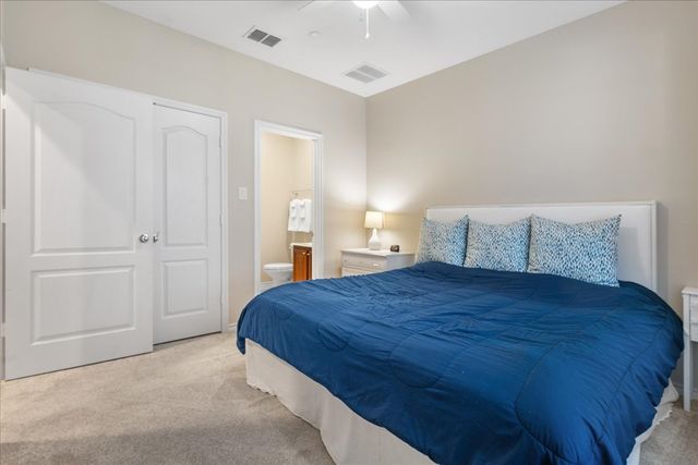 15765 Seabolt 41, Addison, TX 75001