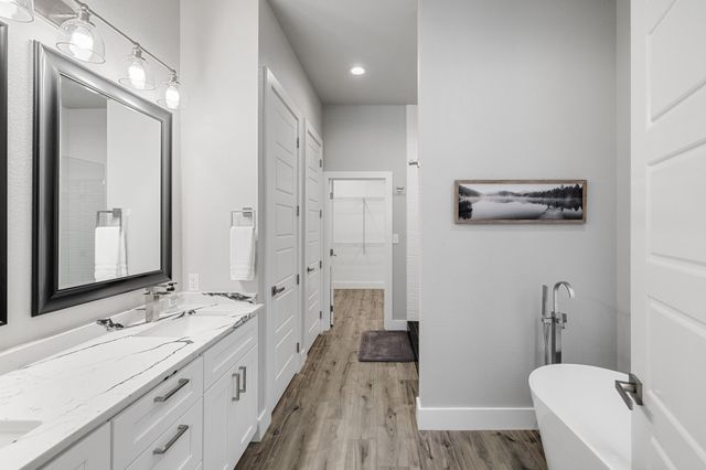 6811 Briar Road, Azle, TX 76020