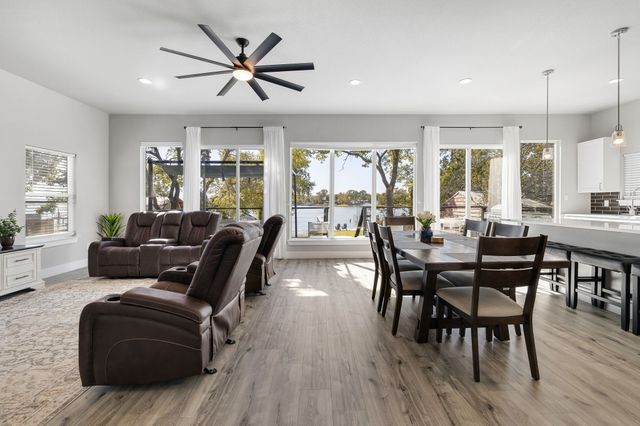 6811 Briar Road, Azle, TX 76020