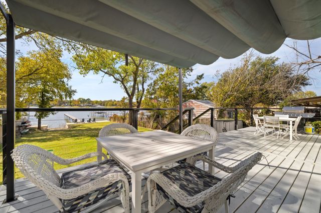 6811 Briar Road, Azle, TX 76020