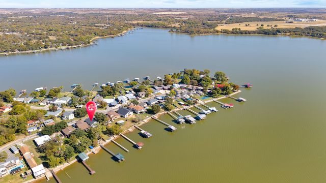 6811 Briar Road, Azle, TX 76020