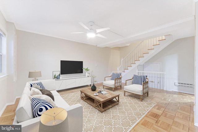 3228 WELLINGTON RD, Alexandria, VA 22302