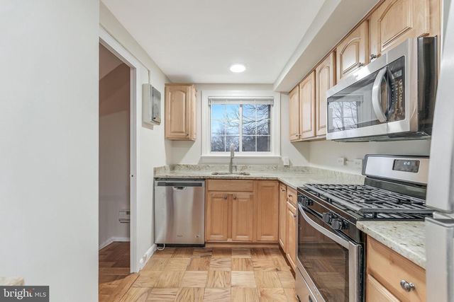 3228 WELLINGTON RD, Alexandria, VA 22302