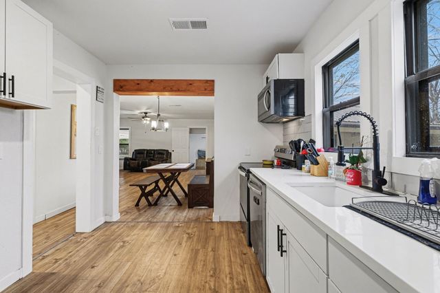 1113 Commerce Drive, Greenville, TX 75401