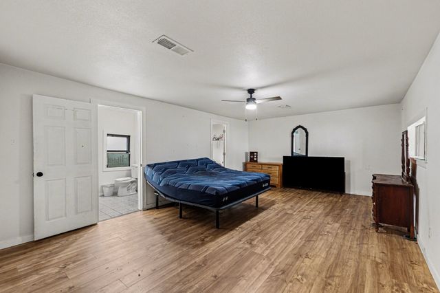 1113 Commerce Drive, Greenville, TX 75401