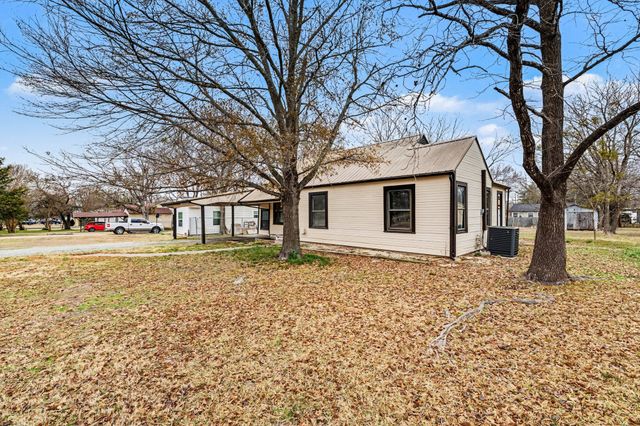 1113 Commerce Drive, Greenville, TX 75401