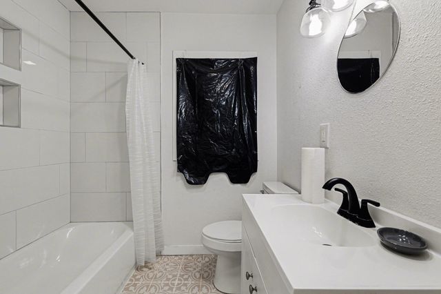 1113 Commerce Drive, Greenville, TX 75401