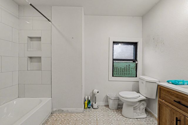 1113 Commerce Drive, Greenville, TX 75401