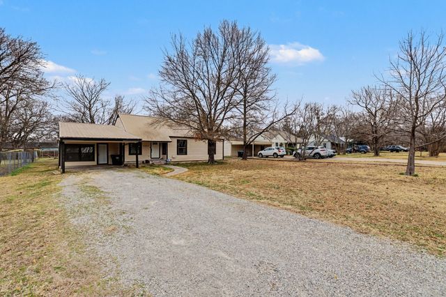 1113 Commerce Drive, Greenville, TX 75401