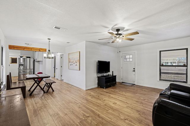 1113 Commerce Drive, Greenville, TX 75401