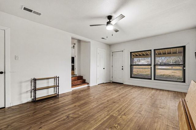 1113 Commerce Drive, Greenville, TX 75401