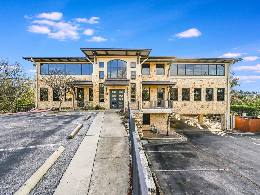 3 Lakeway Centre CT 110, Lakeway, TX 78734