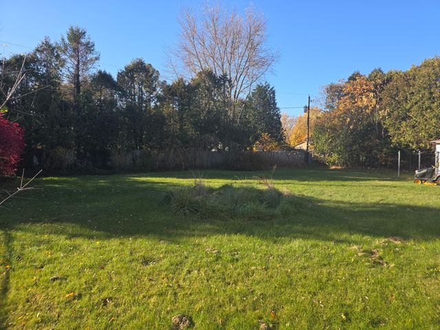 6862 NE Suburban Drive, Michigan City, IN 46360