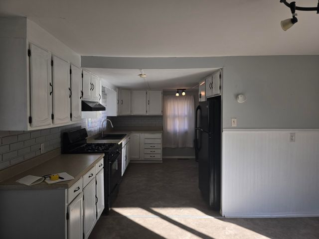 6862 NE Suburban Drive, Michigan City, IN 46360