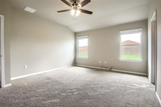 102 Sulphur River LOOP, Hutto, TX 78634