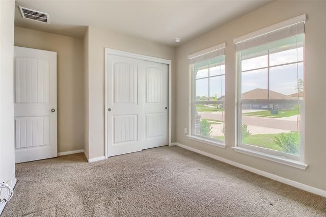 102 Sulphur River LOOP, Hutto, TX 78634