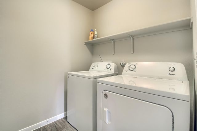 102 Sulphur River LOOP, Hutto, TX 78634