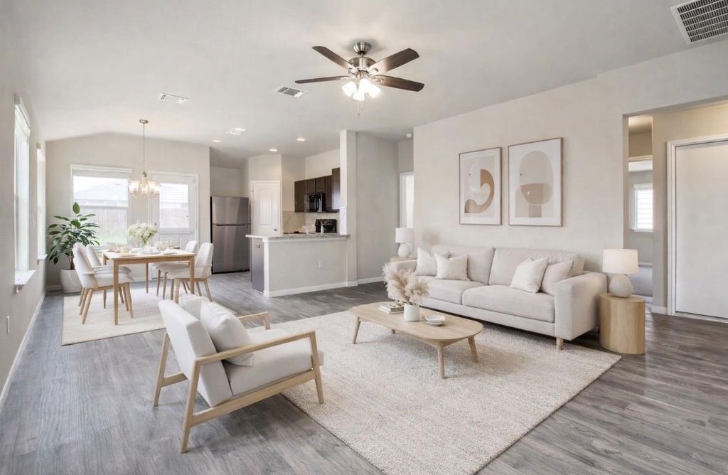 102 Sulphur River LOOP, Hutto, TX 78634