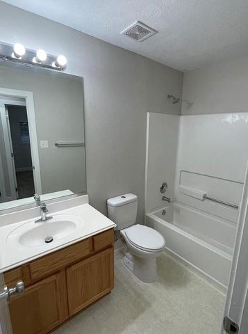 906 Yacht Court, Crosby, TX 77532
