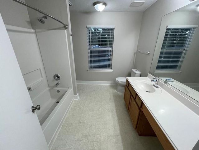 906 Yacht Court, Crosby, TX 77532